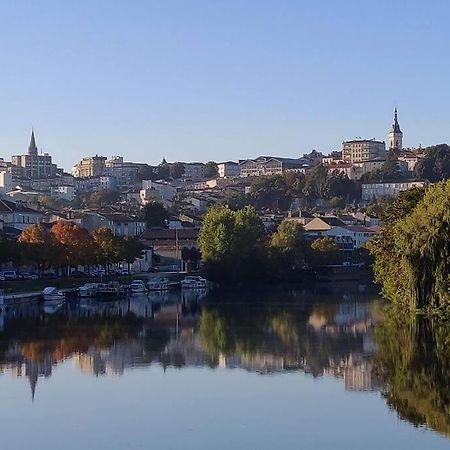 Appartamento Le Petit Voyageur Angoulême Esterno foto