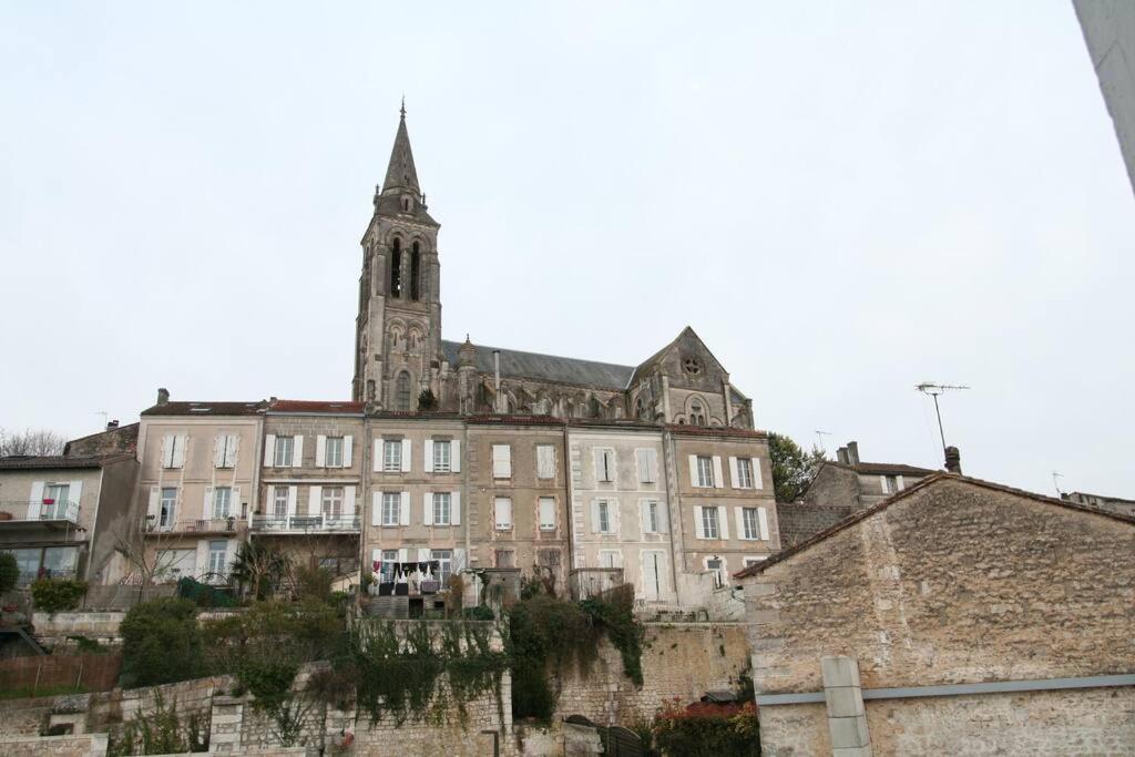 Appartamento Le Petit Voyageur Angoulême Esterno foto